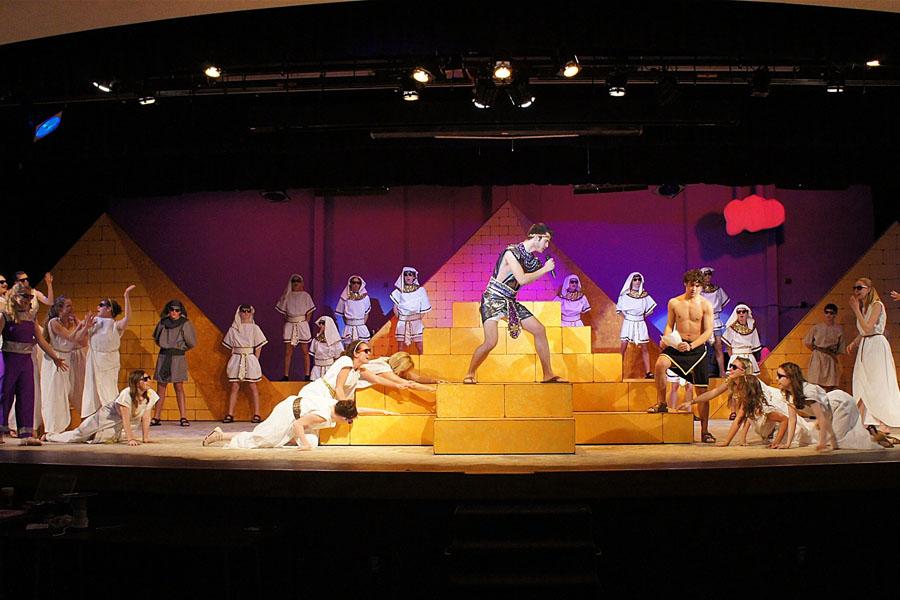 Joseph+cast+presents+an+outstanding+performance