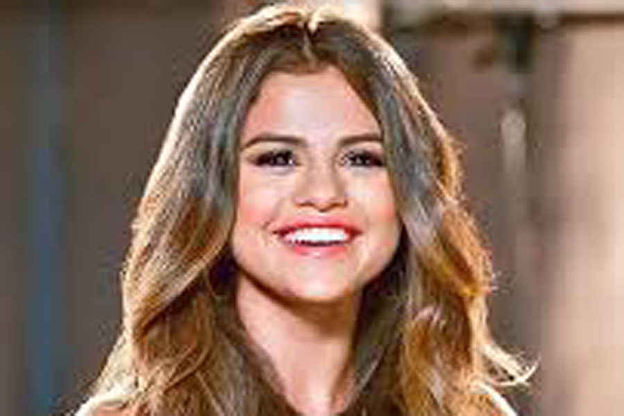 Reactions: Selena breakdown