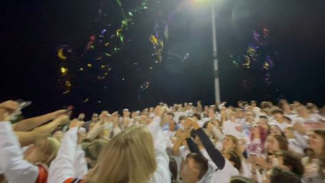 Middletown student section gives a glimpse into a home football game