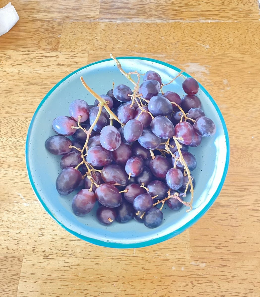 Grapes in a bowl. Looking beautiful.