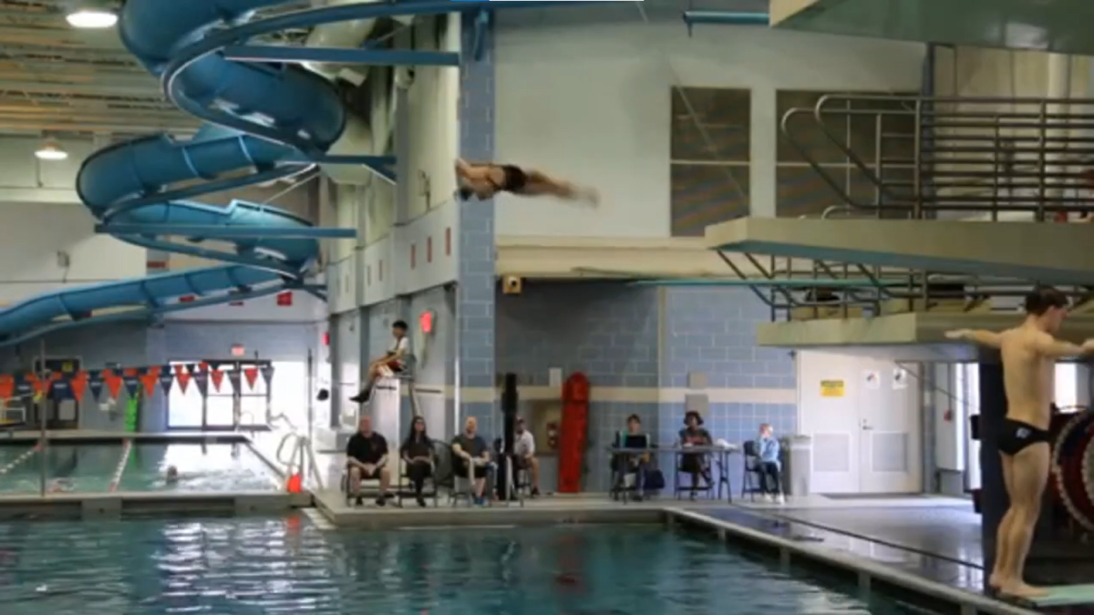 Charlotte Claney talks about her experiences with professional diving